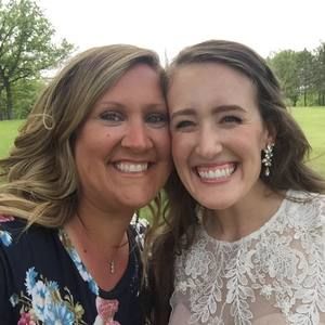 Meet your Posher, Laura